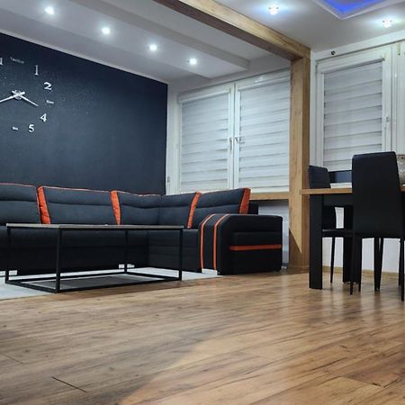 Ekskluzywny Apartament W Centrum Z Klimatyzacja I Balkonem Lubiń Esterno foto