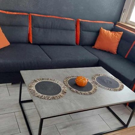 Ekskluzywny Apartament W Centrum Z Klimatyzacja I Balkonem Lubiń Esterno foto