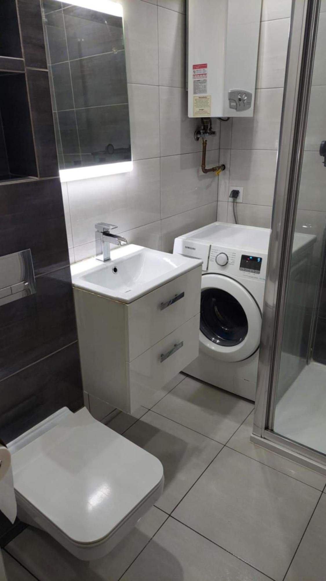 Ekskluzywny Apartament W Centrum Z Klimatyzacja I Balkonem Lubiń Esterno foto