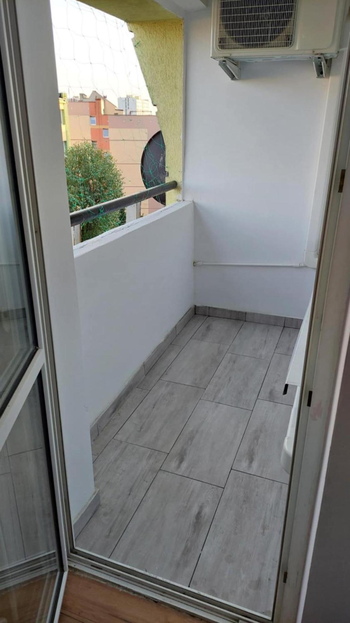 Ekskluzywny Apartament W Centrum Z Klimatyzacja I Balkonem Lubiń Esterno foto