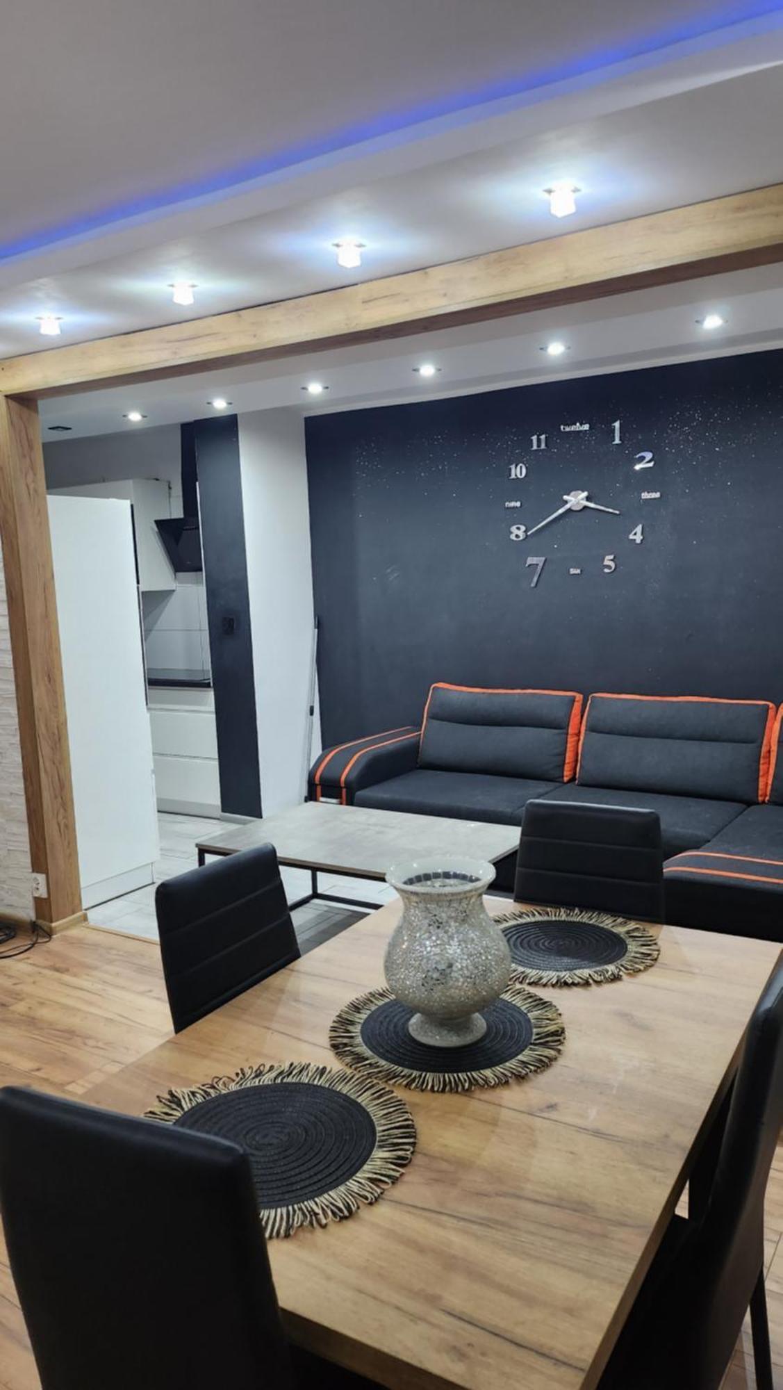 Ekskluzywny Apartament W Centrum Z Klimatyzacja I Balkonem Lubiń Esterno foto